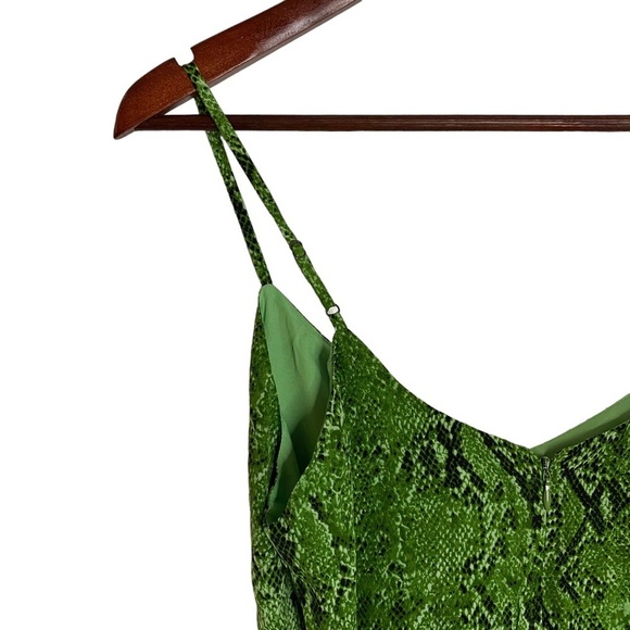 L'Agence Jaelyn Camisole Jumpsuit Silk Green Snakeskin Cropped Wide Leg 2 - Picture 11 of 15